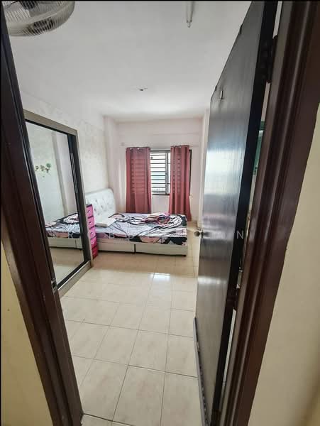 Apartment for Rent at Bayu Puteri 3 - Robbie Tan - Bedroom - PropertyGuru.com.my