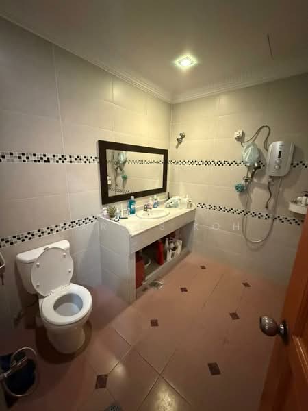 2-storey Terraced House for Sale in Kepong Baru (Kepong) - Marcus Koh - Bathroom - PropertyGuru.com.my
