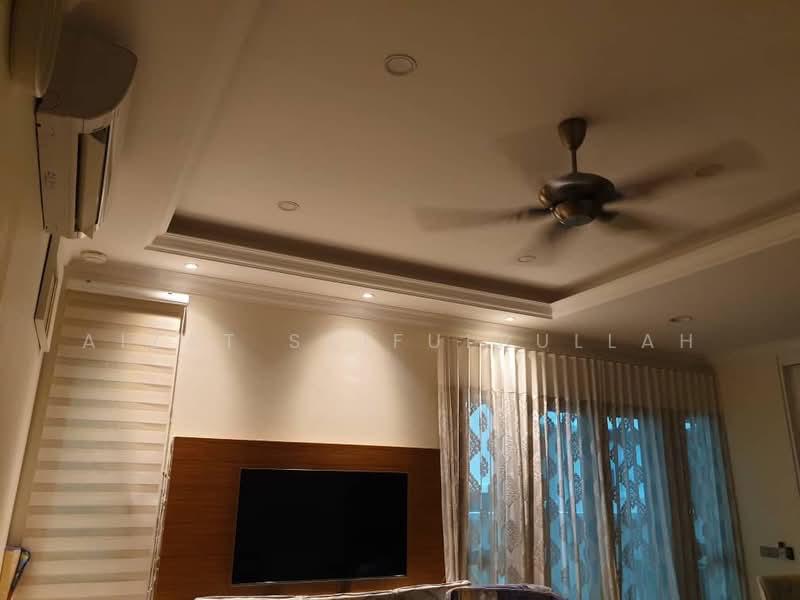 Rumah Berkembar untuk Dijual di Telok Panglima Garang (Selangor) - Aizat Saifulrullah - Living Room - PropertyGuru.com.my