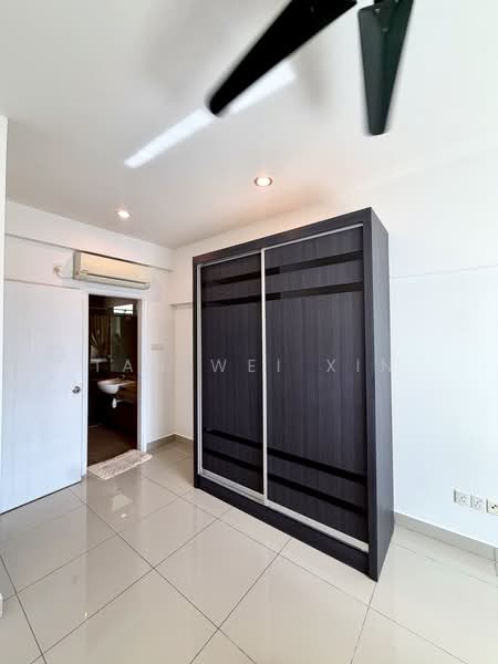 Service Residence for Rent at Summerton - Tan Wei Xin - Master bedroom - PropertyGuru.com.my