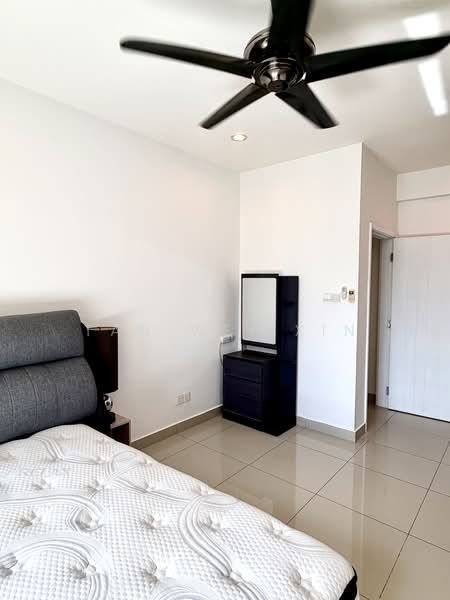 Service Residence for Rent at Summerton - Tan Wei Xin - Master bedroom - PropertyGuru.com.my