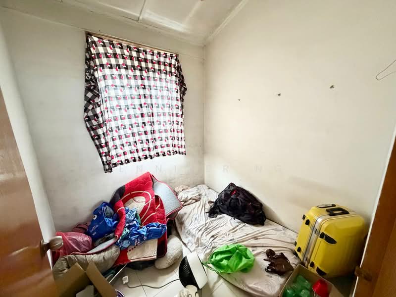Flat for Sale at Taman Perling - Jennifer Ng - Bedroom - PropertyGuru.com.my