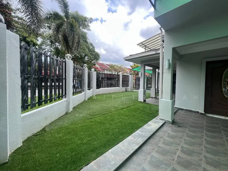 2-storey Terraced House for Sale in Putra Permai (Subang Jaya) - Aizat Saifulrullah - Exterior - PropertyGuru.com.my