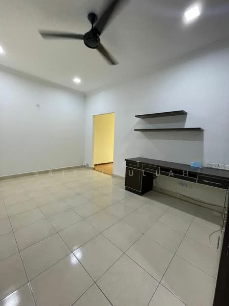 2-storey Terraced House for Sale in Putra Permai (Subang Jaya) - Aizat Saifulrullah - Interior - PropertyGuru.com.my