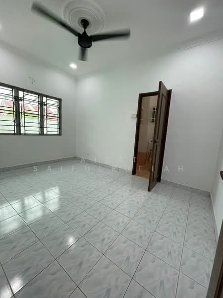 2-storey Terraced House for Sale in Putra Permai (Subang Jaya) - Aizat Saifulrullah - Interior - PropertyGuru.com.my