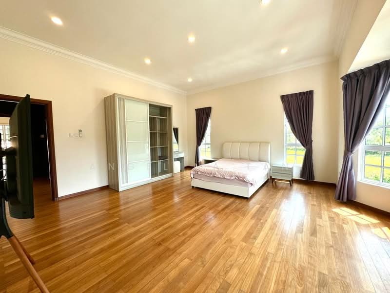 Rumah Banglo untuk Disewa di Leisure Farm (Gelang Patah) - Angelina Tan - PropertyGuru.com.my