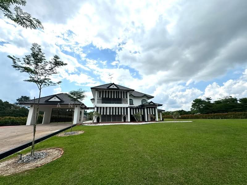 Rumah Banglo untuk Disewa di Leisure Farm (Gelang Patah) - Angelina Tan - PropertyGuru.com.my