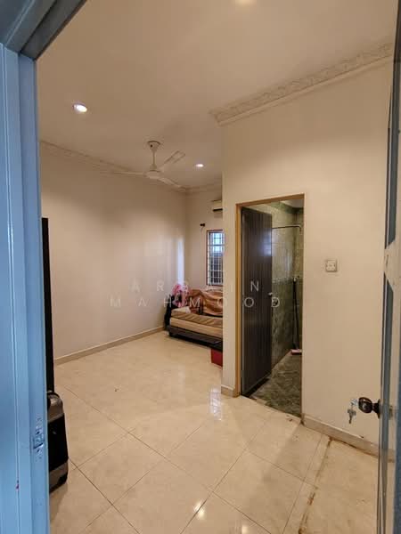 Bungalow for Rent in Gombak (Selangor) - Arbain Mahmood - Interior - PropertyGuru.com.my