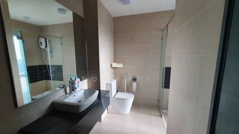 Servis Apartment untuk Dijual di The Link 2 Residences - Tony YY - Bathroom - PropertyGuru.com.my