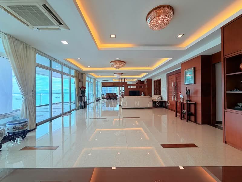 Kondominium untuk Disewa di H Residence (One Ritz Residence / Kelawai View) - Gan Chun Kai - Living Room - PropertyGuru.com.my