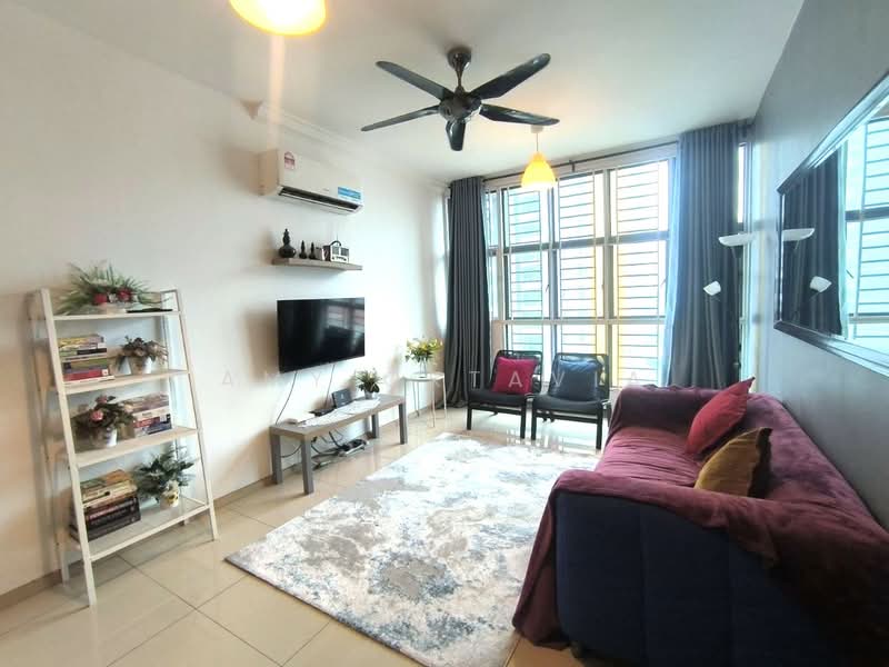 Service Residence for Rent at Vista Alam Serviced Apartment - Amy Oktavia - Living Room - PropertyGuru.com.my