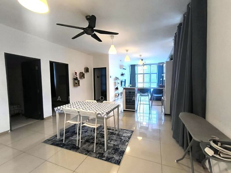 Service Residence for Rent at Vista Alam Serviced Apartment - Amy Oktavia - Dining Room - PropertyGuru.com.my