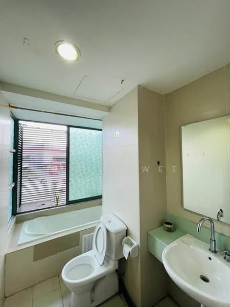 Servis Apartment untuk Disewa di Saujana Residency - Elvin Gwee - Bathroom - PropertyGuru.com.my