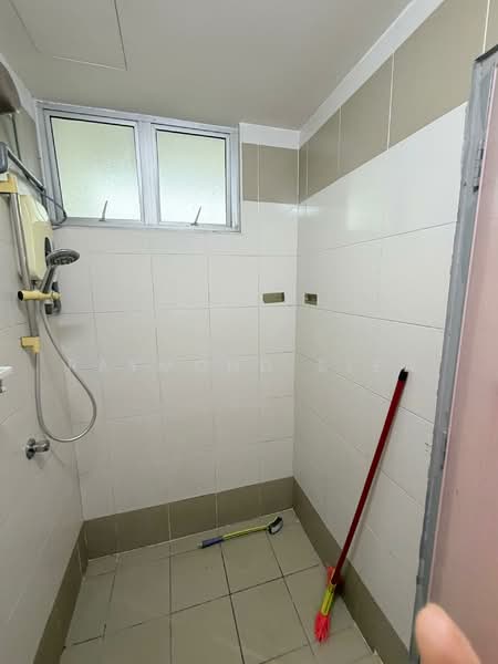 Servis Apartment untuk Disewa di Menara Rajawali - Raymond Siew - Bathroom - PropertyGuru.com.my