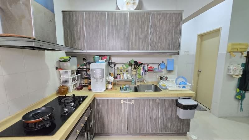 2-storey Terraced House for Sale in Taman Prima Saujana (Kajang) - Ashraff Daniel - Kitchen - PropertyGuru.com.my