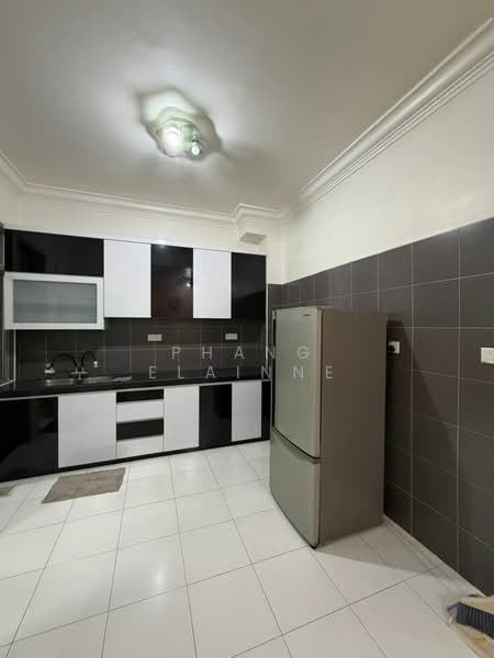 Rumah Teres 2 Tingkat untuk Dijual di Taman Setia Indah (Tebrau) - Phang Elainne - Kitchen - PropertyGuru.com.my