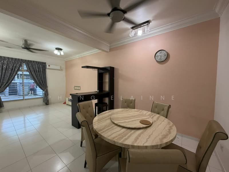 Rumah Teres 2 Tingkat untuk Dijual di Taman Setia Indah (Tebrau) - Phang Elainne - Living Room - PropertyGuru.com.my