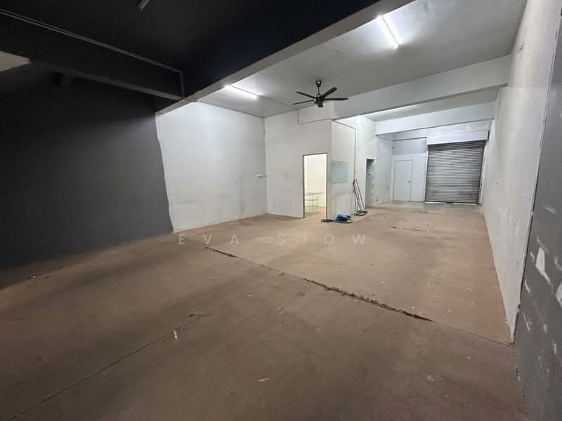 Shop for Rent in Taman Nusa Bestari (Iskandar Puteri (Nusajaya)) - Eva Siow - Interior - PropertyGuru.com.my