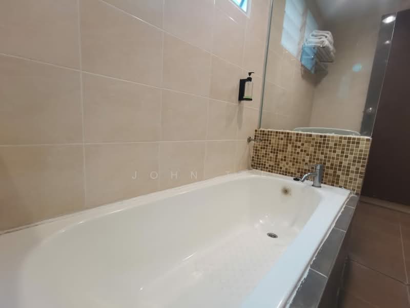 Servis Apartment untuk Dijual di Laguna 1 @ Marina Island - John Tee - Bathroom - PropertyGuru.com.my