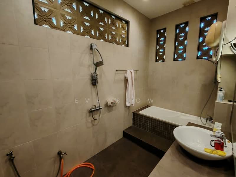 Tanah Kediaman untuk Dijual di Taman Nusa Perintis (Iskandar Puteri (Nusajaya)) - Eva Siow - Bathroom - PropertyGuru.com.my