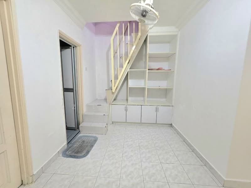 Rumah Teres 2 Tingkat untuk Disewa di Shah Alam (Selangor) - Yazila Sulaimi - Interior - PropertyGuru.com.my