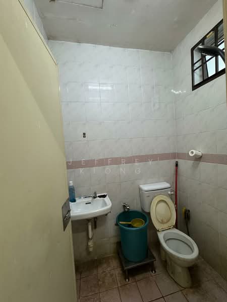 Rumah Teres untuk Dijual di Taman Nusa Bestari (Iskandar Puteri (Nusajaya)) - Jeffrey Kiong - Bathroom - PropertyGuru.com.my