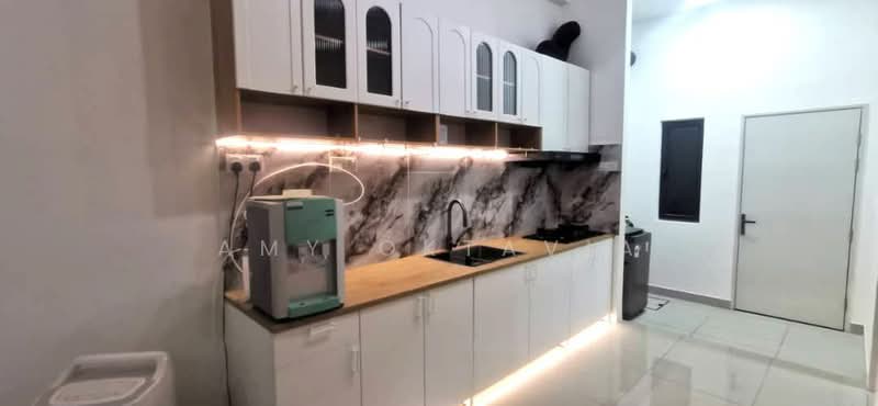 2-storey Terraced House for Rent in Cyberjaya (Selangor) - Amy Oktavia - Kitchen - PropertyGuru.com.my
