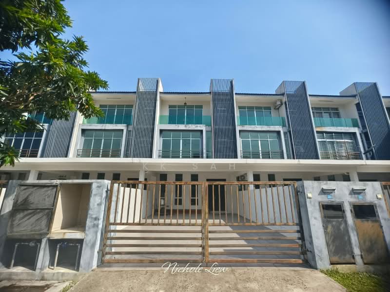 Rumah Teres 3 Tingkat untuk Dijual di Kajang (Selangor) - KK Sah - Exterior - PropertyGuru.com.my