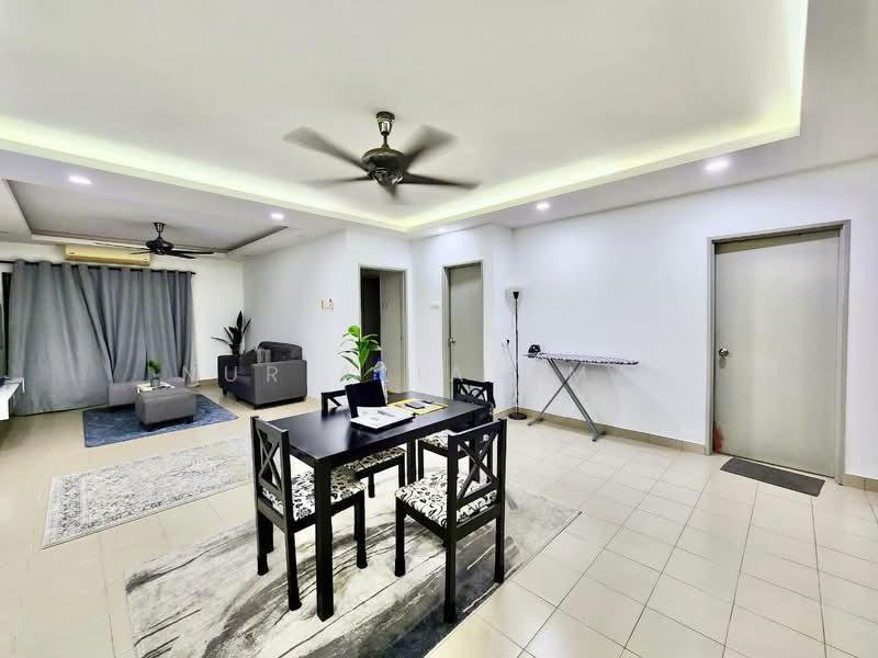 Pangsapuri untuk Dijual di Residensi Alami - Nur Alia Omar - Living Room - PropertyGuru.com.my