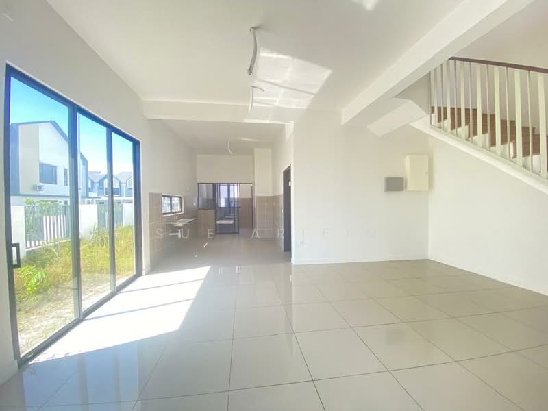 2-storey Terraced House for Sale in Dengkil (Selangor) - Sue Arifin - Living Room - PropertyGuru.com.my