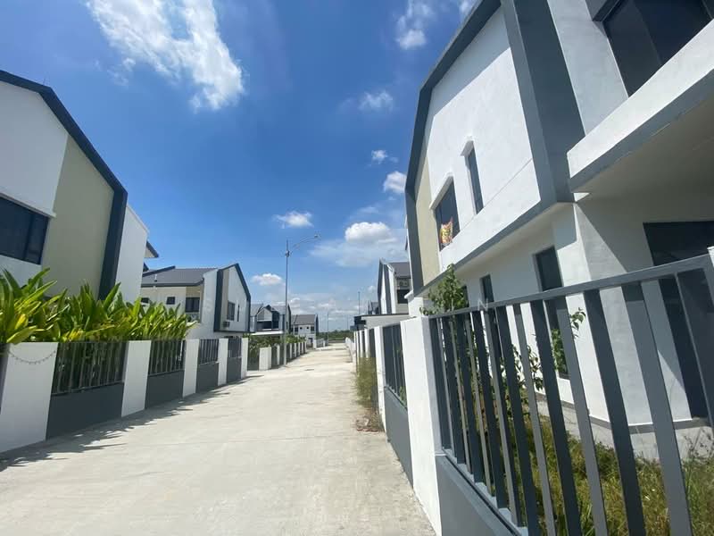 2-storey Terraced House for Sale in Dengkil (Selangor) - Sue Arifin - PropertyGuru.com.my