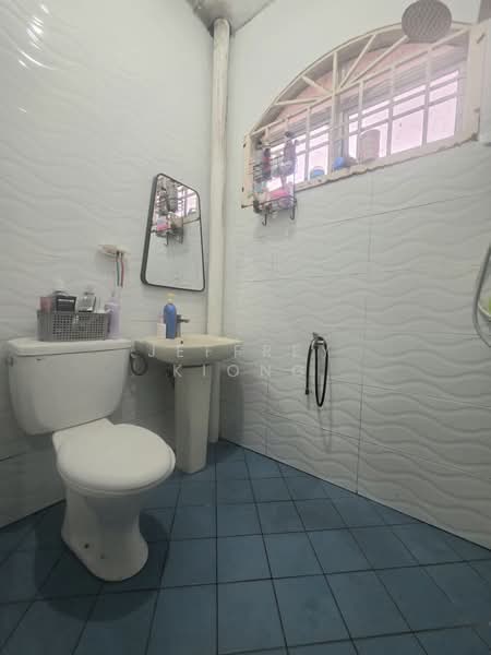 Rumah Teres 2 Tingkat untuk Dijual di Taman Sri Pulai Perdana (Skudai) - Jeffrey Kiong - Bathroom - PropertyGuru.com.my