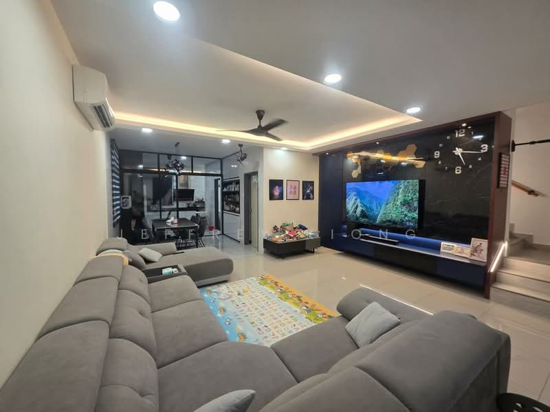 Rumah Teres 2 Tingkat untuk Dijual di Taman Kota Jaya (Kota Tinggi) - Jeffrey Kiong - Living Room - PropertyGuru.com.my