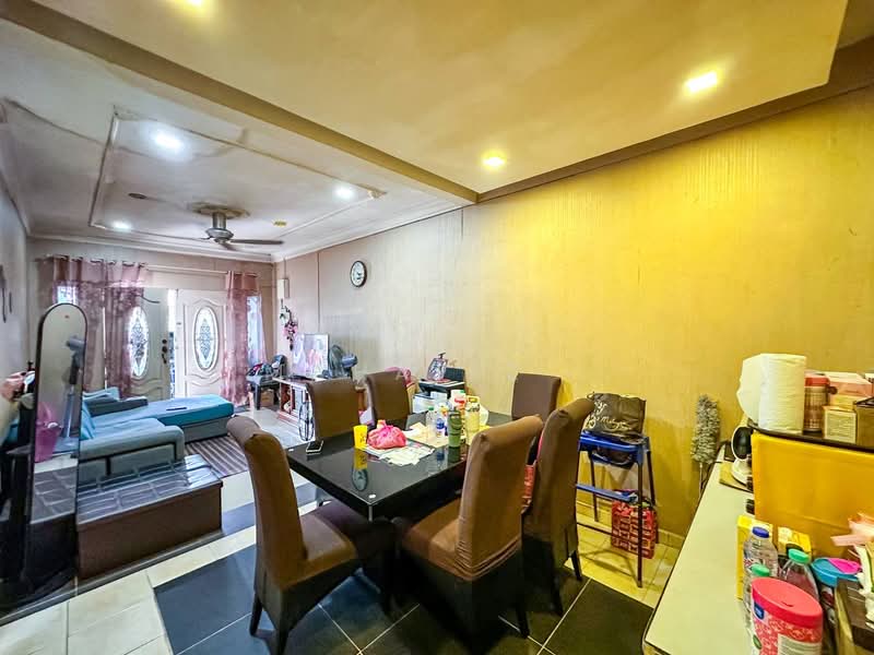 2-storey Terraced House for Sale in Seksyen 2 (Bangi) - Mahafiz . - Living Room - PropertyGuru.com.my