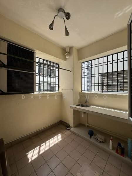 Kondominium untuk Dijual di Ken Damansara - Darren Khoo - Balcony - PropertyGuru.com.my