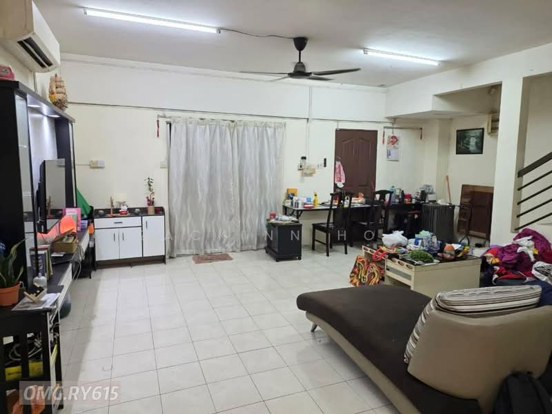 Rumah Teres 2 Tingkat untuk Dijual di Pandamaran (Klang) - Zackinn Hoi - Living Room - PropertyGuru.com.my