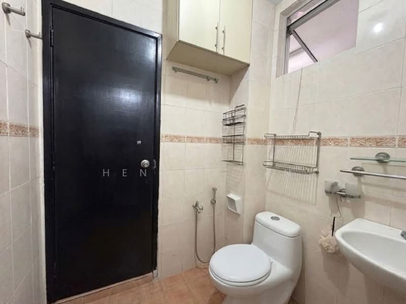 Terraced House for Sale in Bandar Puteri Puchong (Puchong) - Henrick Tan - Bathroom - PropertyGuru.com.my