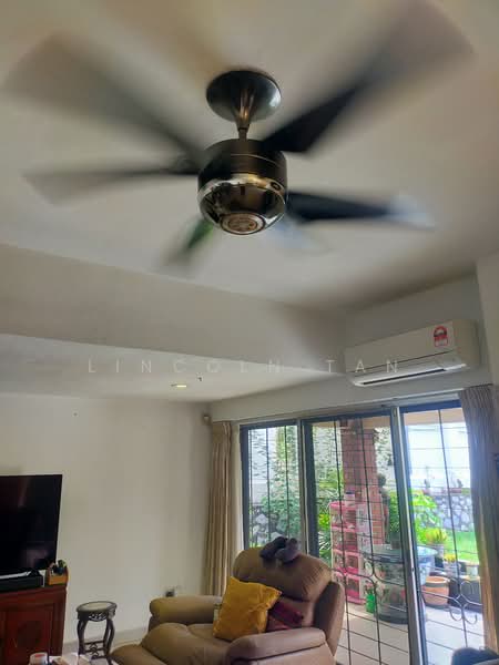 Bungalow for Sale in Taman United (Jalan Klang Lama (Old Klang Road)) - Lincoln Tan - Living Room - PropertyGuru.com.my