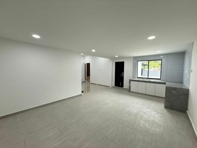 Semi-Detached House for Sale in Taman Bunga Ros (Tebrau) - Cindy Lim - Interior - PropertyGuru.com.my