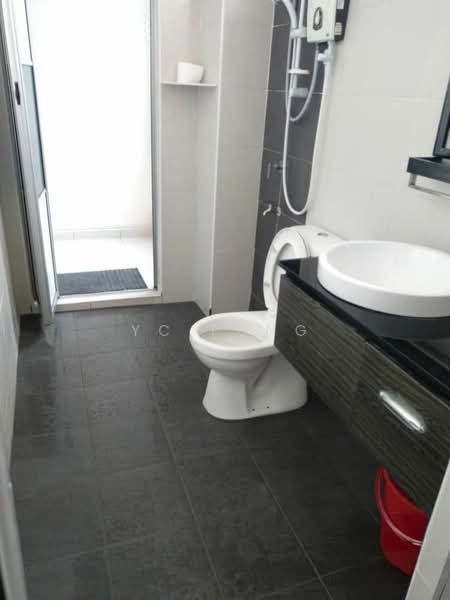 2-storey Terraced House for Rent in Taman Mount Austin (Tebrau) - YC Fung - Bathroom - PropertyGuru.com.my