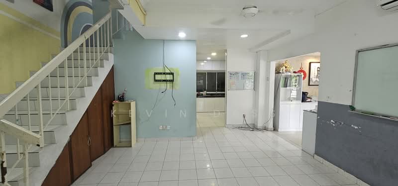 Rumah Teres 2 Tingkat untuk Dijual di TAMAN PUCHONG UTAMA (Puchong) - Kevin Dass - Living Room - PropertyGuru.com.my