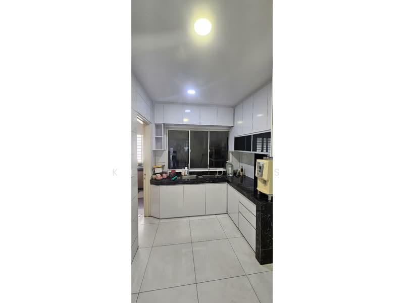 Rumah Teres 2 Tingkat untuk Dijual di TAMAN PUCHONG UTAMA (Puchong) - Kevin Dass - Kitchen - PropertyGuru.com.my
