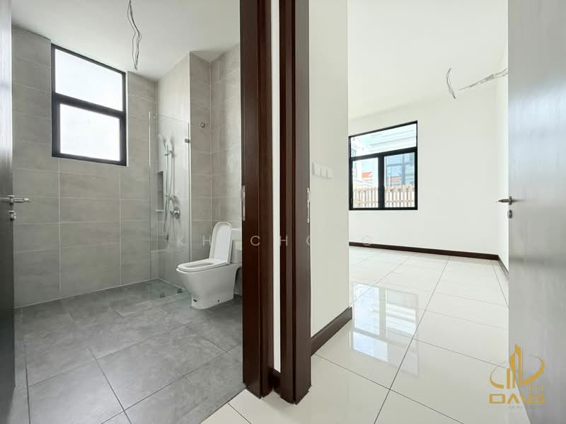 Semi-Detached House for Sale in Setia Eco Park (Setia Alam) - KH Chong - Bathroom - PropertyGuru.com.my