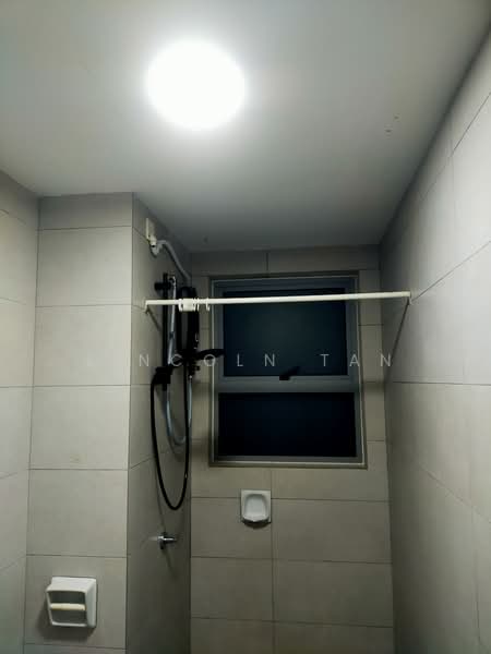 Service Residence for Sale at Residensi Sutera 7 - Lincoln Tan - Bathroom - PropertyGuru.com.my