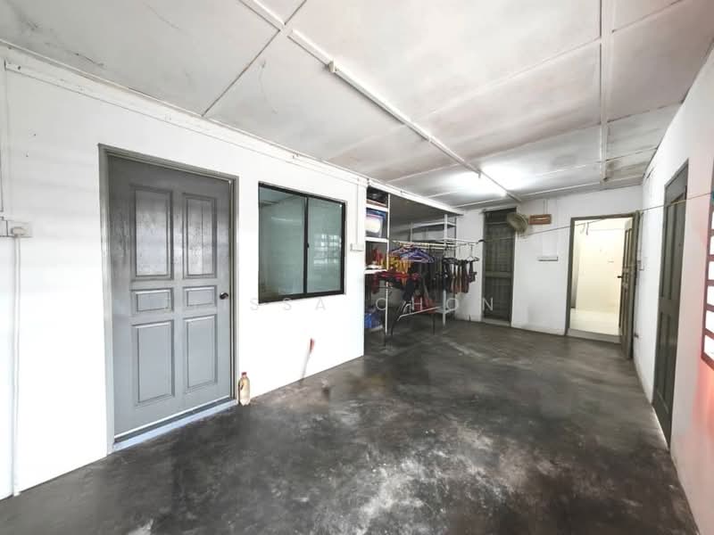 Rumah Teres 1 Tingkat untuk Dijual di Taman Rinting (Masai) - Elissa Chong - PropertyGuru.com.my