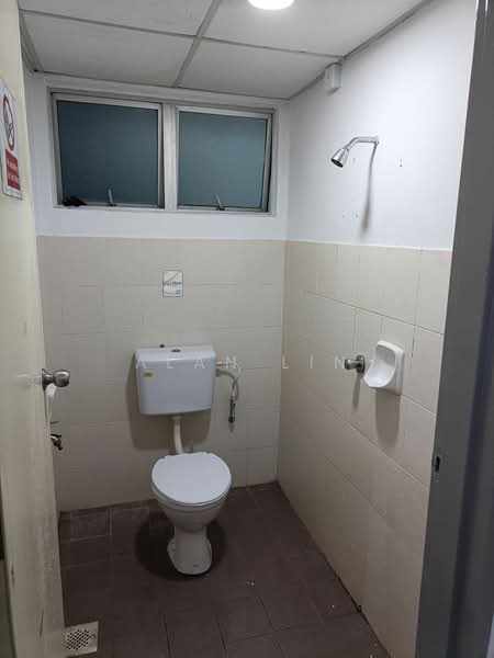 Shop for Rent in Taman Desa Tebrau (Tebrau) - Alan Lin - Bathroom - PropertyGuru.com.my