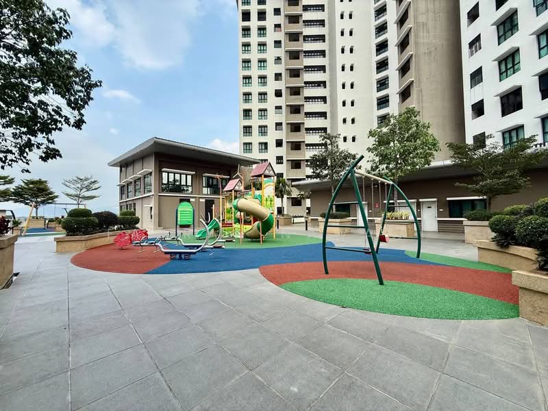 Kondominium untuk Dijual di Lake Vista Residence (Tasik Vista Residen) - Fauran Nawawi - PropertyGuru.com.my