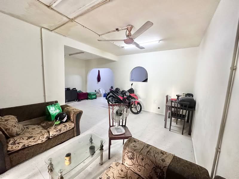 2-storey Terraced House for Sale in Seksyen 19 (Shah Alam) - Lukman Hakim - PropertyGuru.com.my