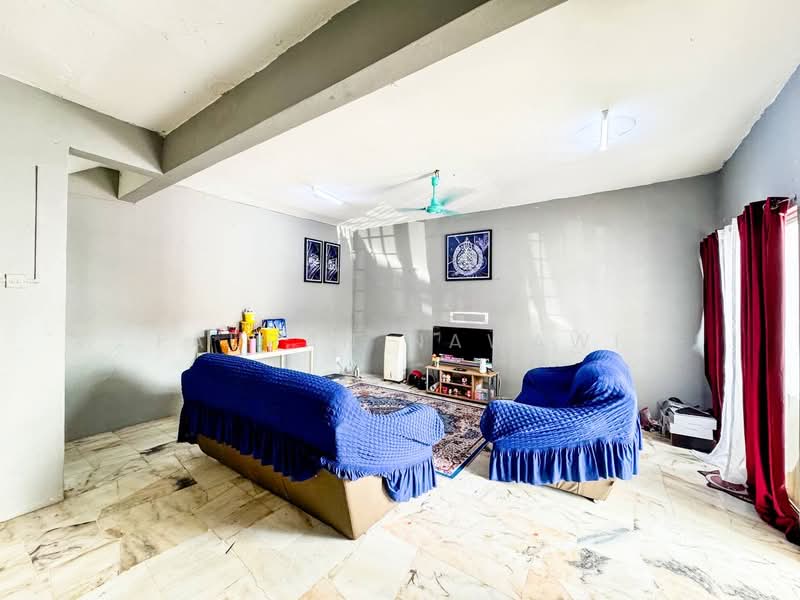 2-storey Terraced House for Sale in Sepang (Selangor) - Fauran Nawawi - Living Room - PropertyGuru.com.my