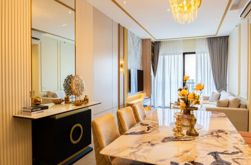 Servis Apartment untuk Dijual di Edelweiss @ Tropicana Gardens - Chia Cs - Living Room - PropertyGuru.com.my
